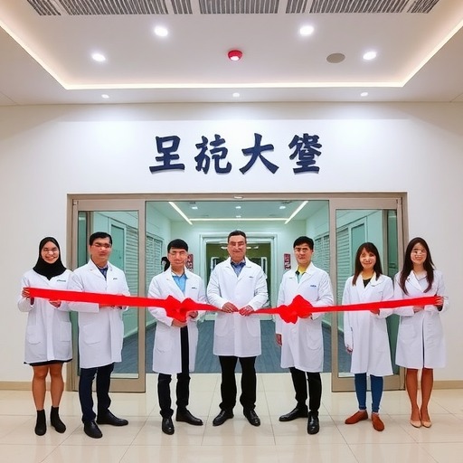 南方科技大学深港微电子学院-卓胜微先进射频器件联合实验室揭牌(图1)